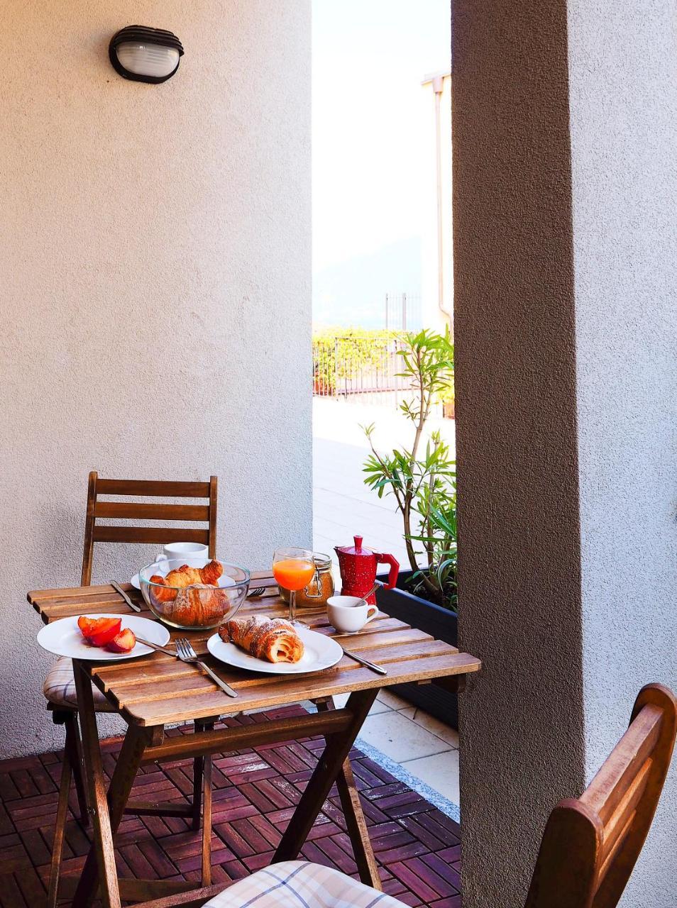 7 Lake Sweet Home San Siro  Exterior photo